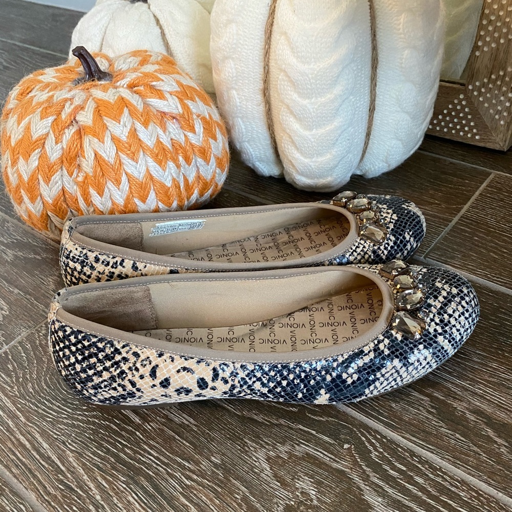 Vionic Spark Kiska Snake Print Ballet Flats US 8